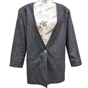 Savannah vintage women's grey pinstripes blazer size L